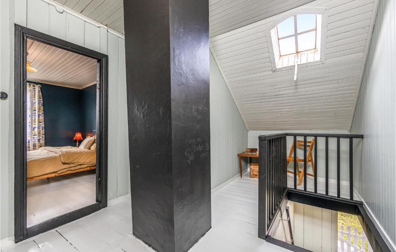 3 Bedroom Nice Home In Kvamsoy Sandvik エクステリア 写真